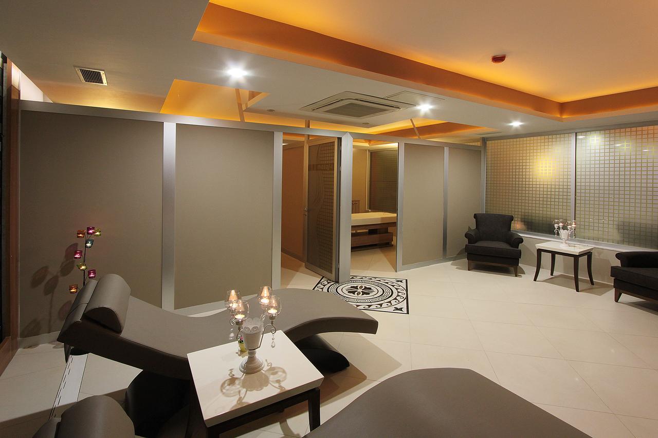 Forum Suite Otel Мерсин Екстериор снимка