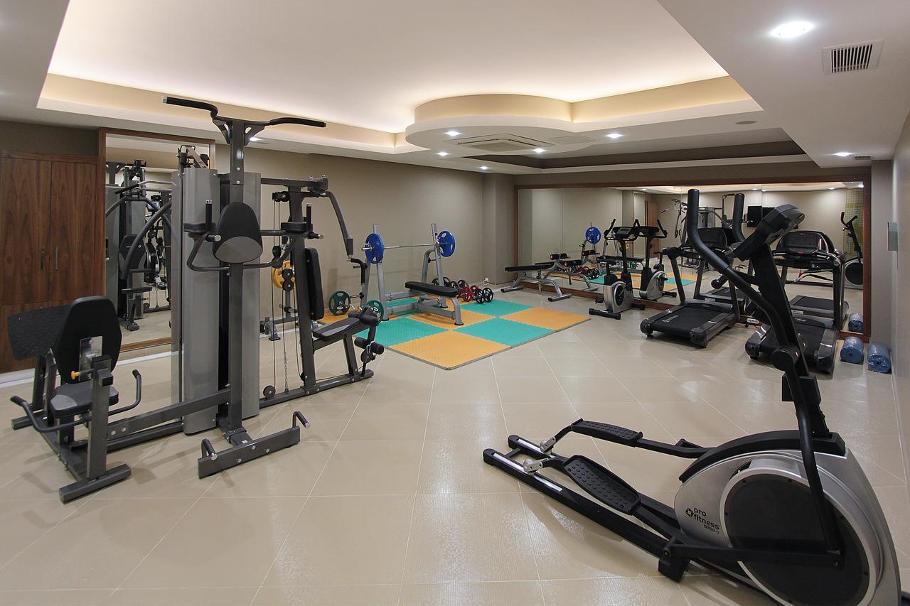 Forum Suite Otel Мерсин Екстериор снимка